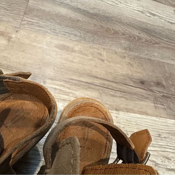 FRYE Bootie Women’s Size 8B Carolina Ash Peep Toe Suede Slingback Beige Neutral - Picture 8 of 10